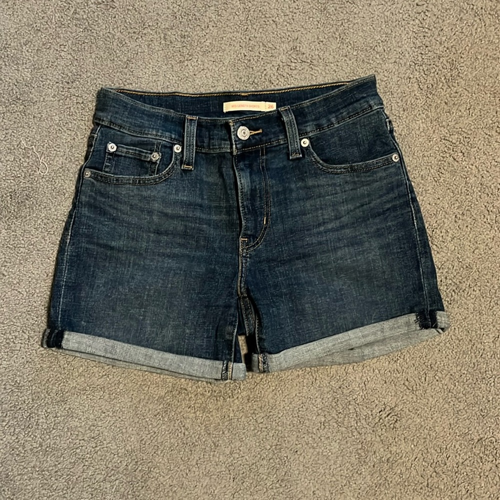 Levi’s mid length denim shorts